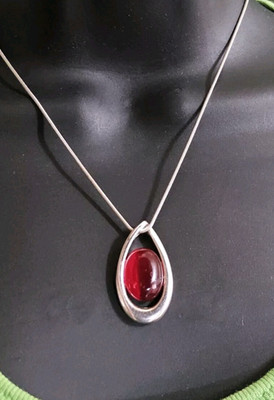  Silver & Red Glass Pendant Adjustable Snake Chain Necklace 18in