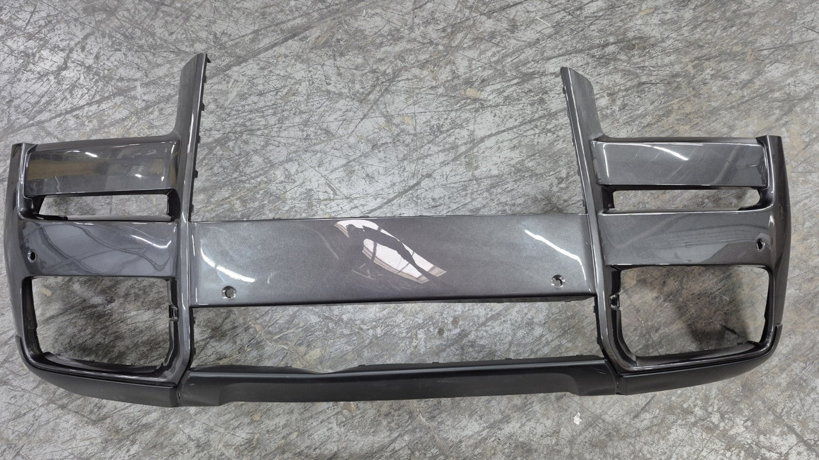 2019 2020 2021 2022 2023 ROLLS ROYCE CULLINAN FRONT BUMPER COVER