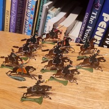 12 Vintage Hand Painted HEINRICHSEN Tin MILITARY NASSEAU N.I. CAVALRY Flats