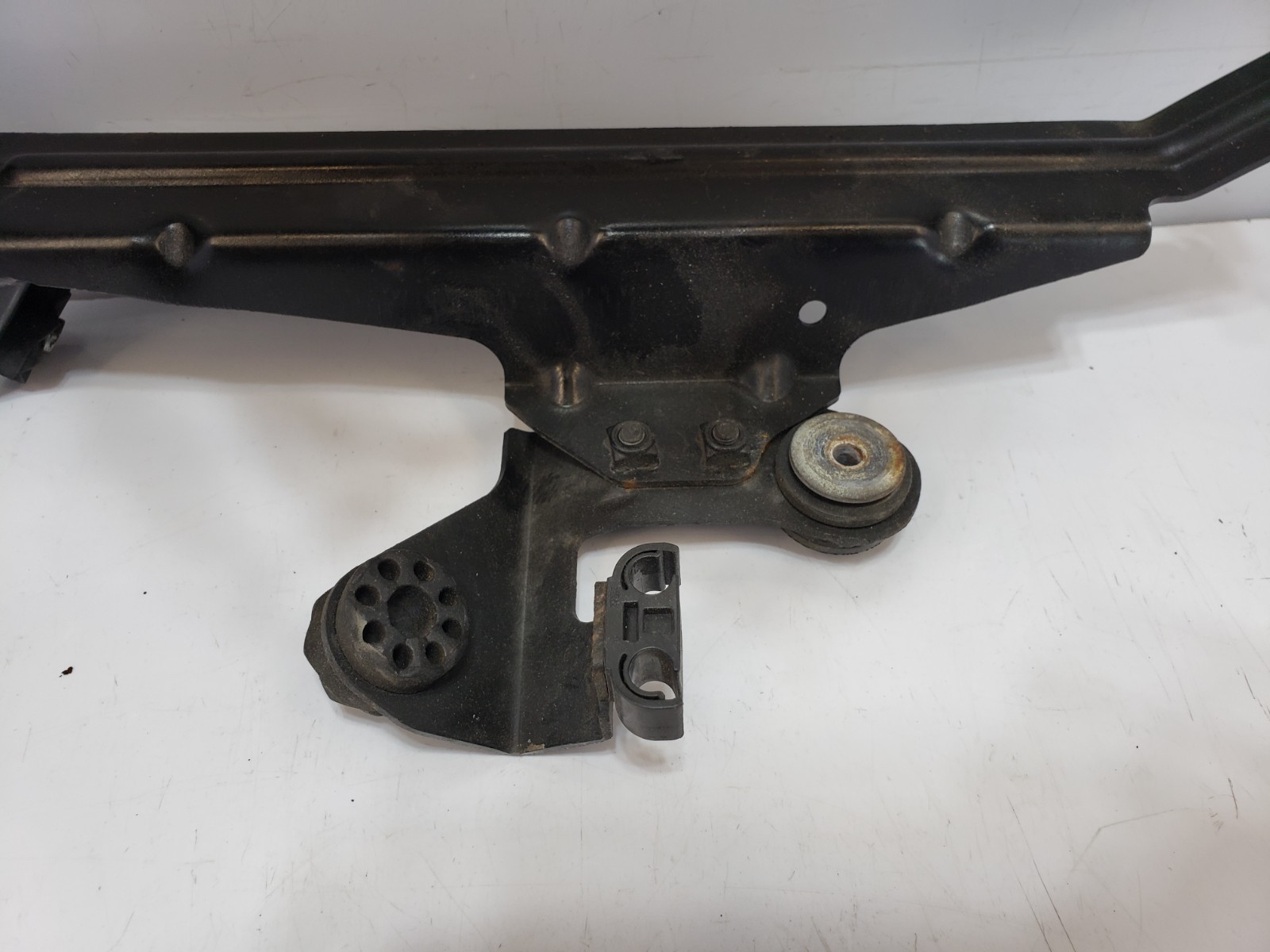 ✅13-17 OEM Bentley Continental GT 4.0L Right Engine Oil Radiator Support Bracket