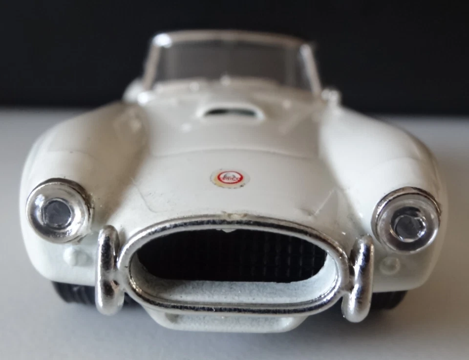 AC - Cobra - 1962 - 1/43 - Capoté - Photo 2/4