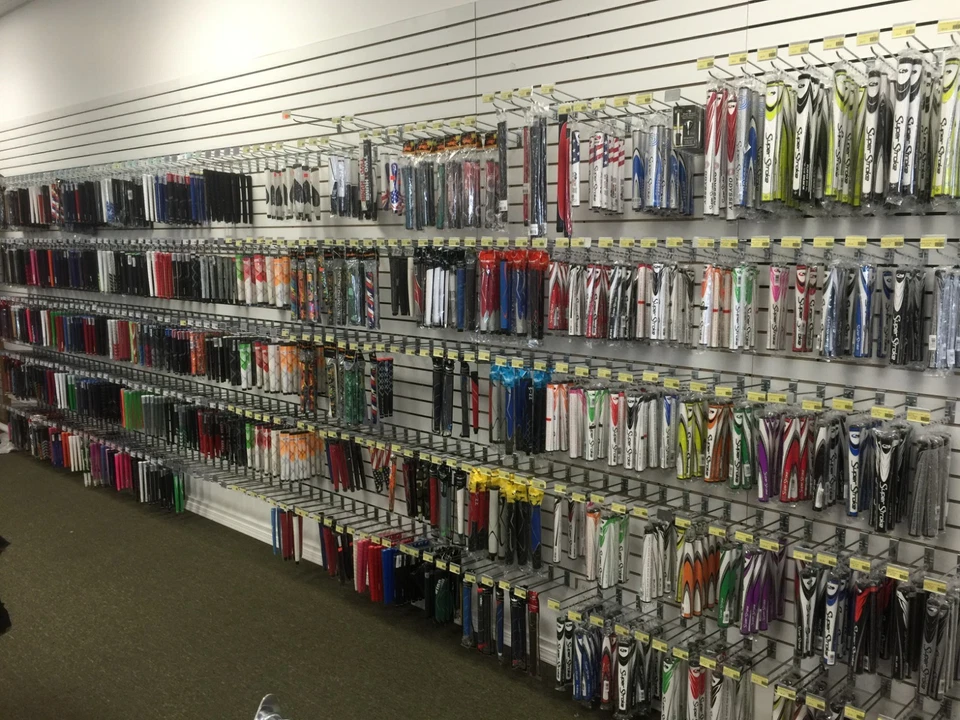 8 empuñaduras redondas para palos de golf Karma Velour negras de talla baja para damas y mujeres .560 EE. UU. Foto 3 de 4