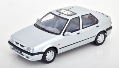 1:18 Triple 9 Renault 19 1994 silver