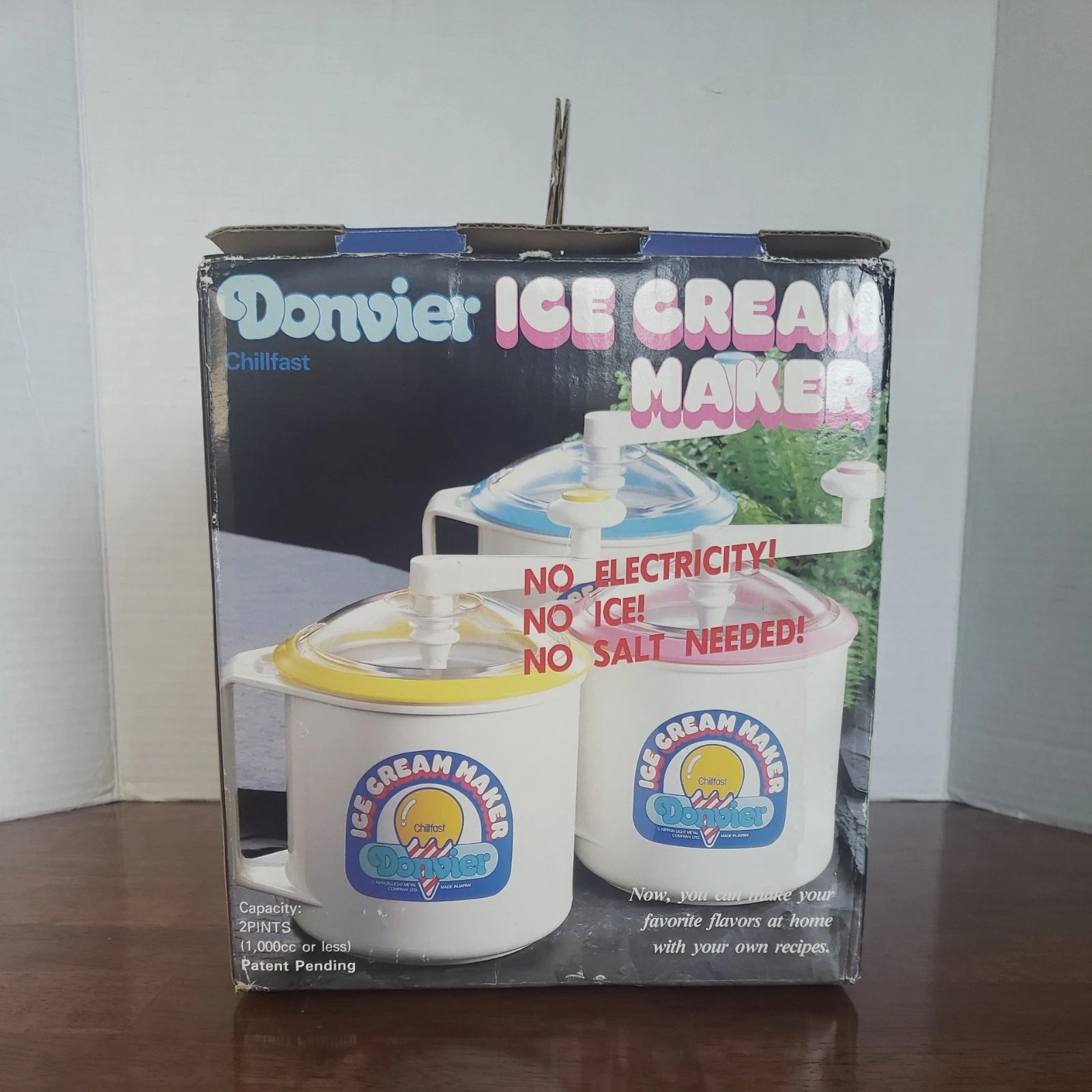 DONVIER Chillfast Ice Cream Maker 1 Quart w/ Original Box & Manual Yellow Trim
