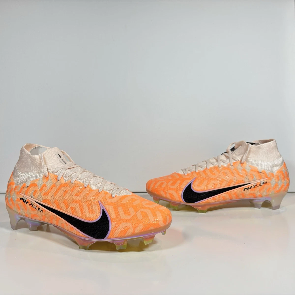 Preços baixos em Nike Zoom Mercurial Superfly 9 Elite NU FG Guava