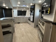 2027 Jayco Jay Feather 26FK