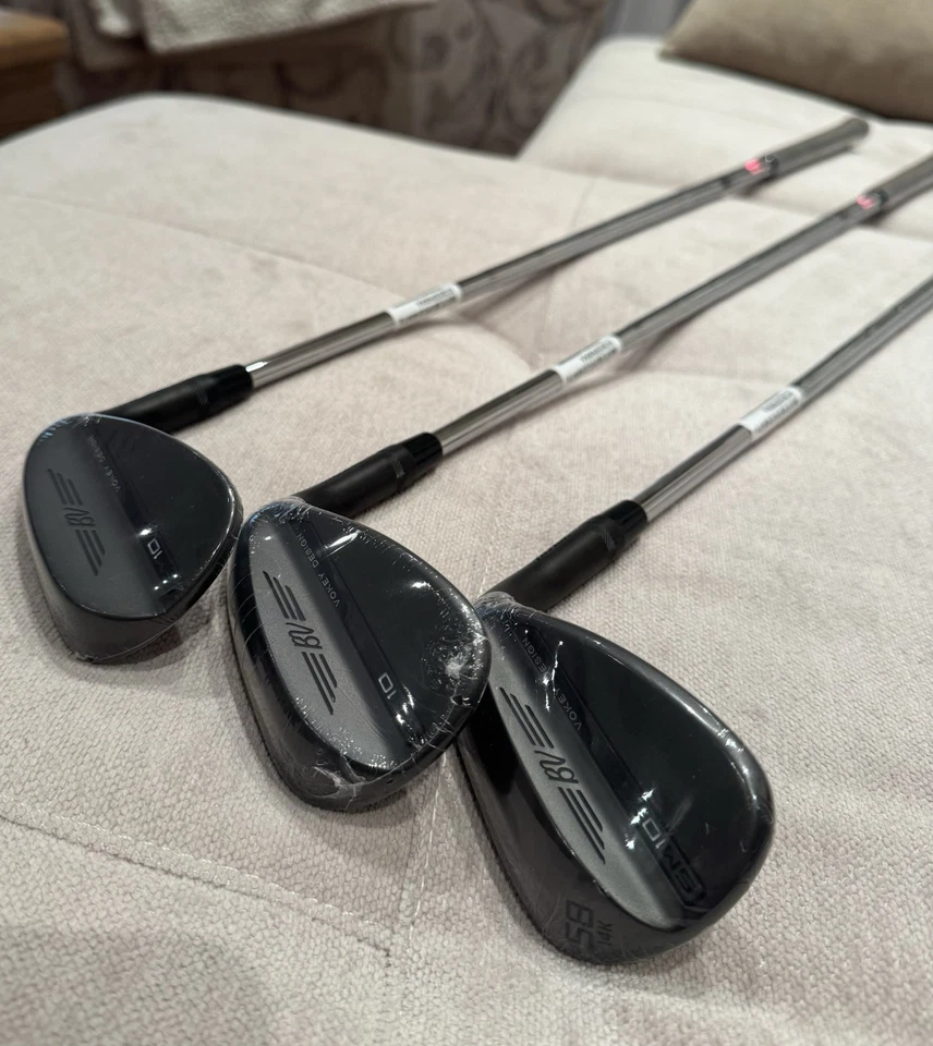 Titleist Vokey SM10 Black Wedge Set (50° / 54° / 58°) | Premium Golf Wedges - Imagen 2 de 4