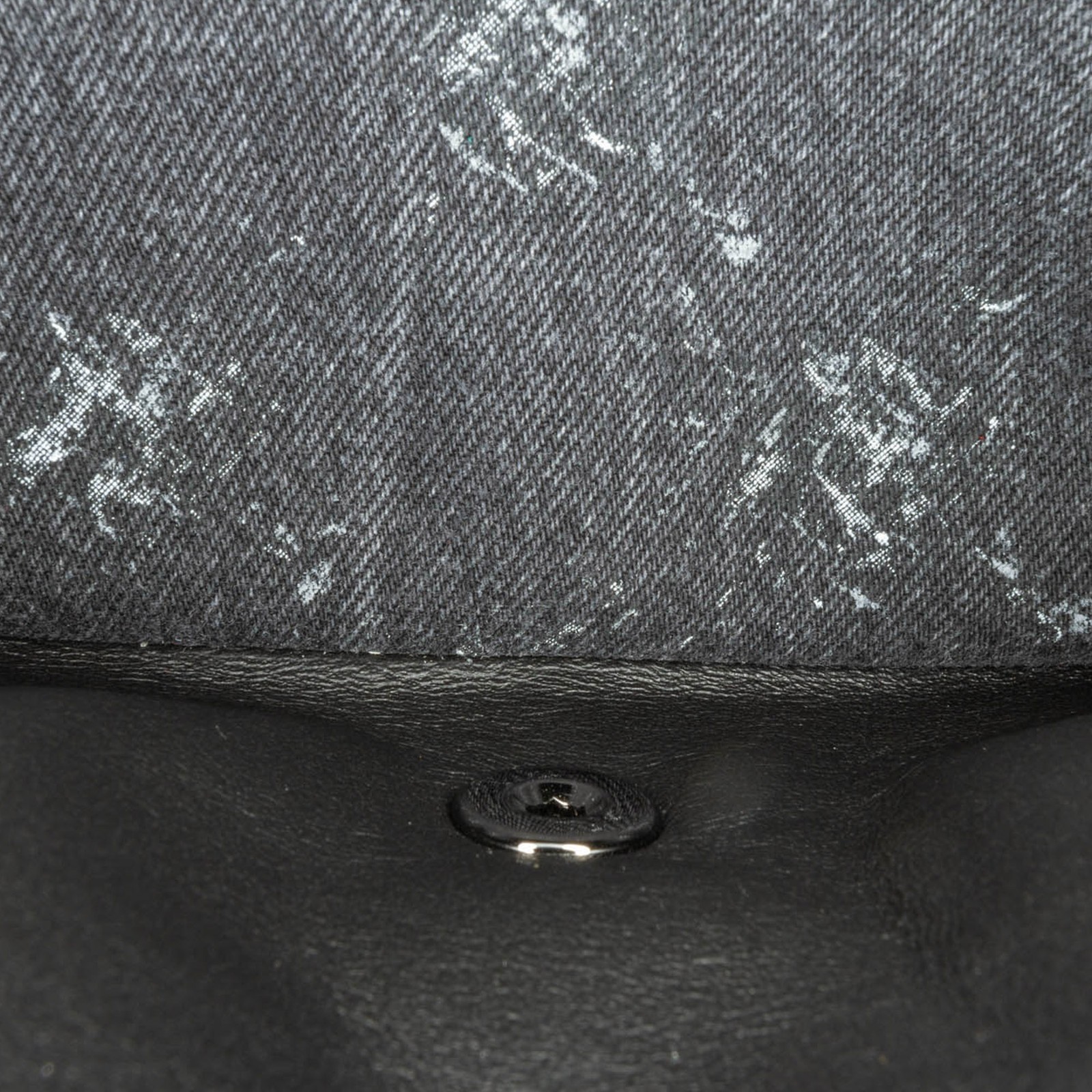 Authenticated Chanel Medium Denim Double Flap Bla… - image 5