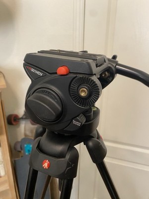 Manfrotto Fluid Head Style 501hdv With 547b Heavy dirty legs and Carrying Case