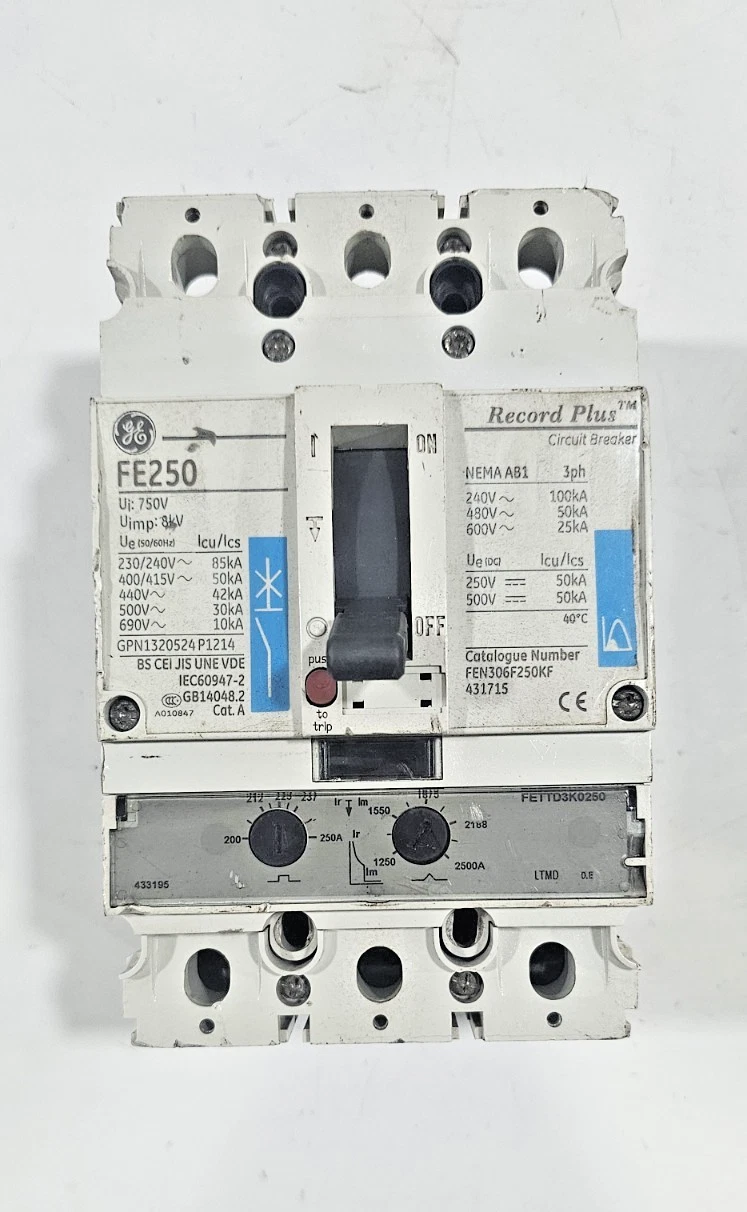 GENERAL ELECTRIC RECORD PLUS Used Working Power Distribution Circuit Breaker