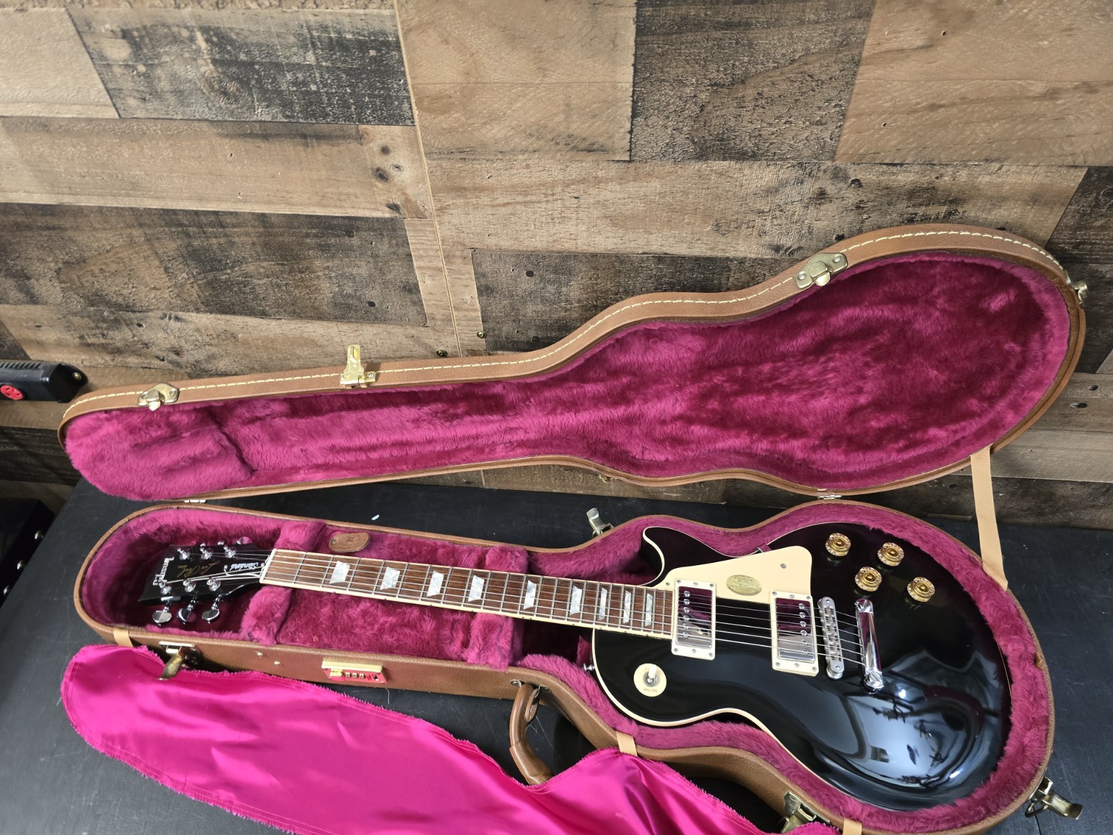 2001 Gibson Les Paul Standard 60s - Ebony W/Ohsc 8.7 Lb