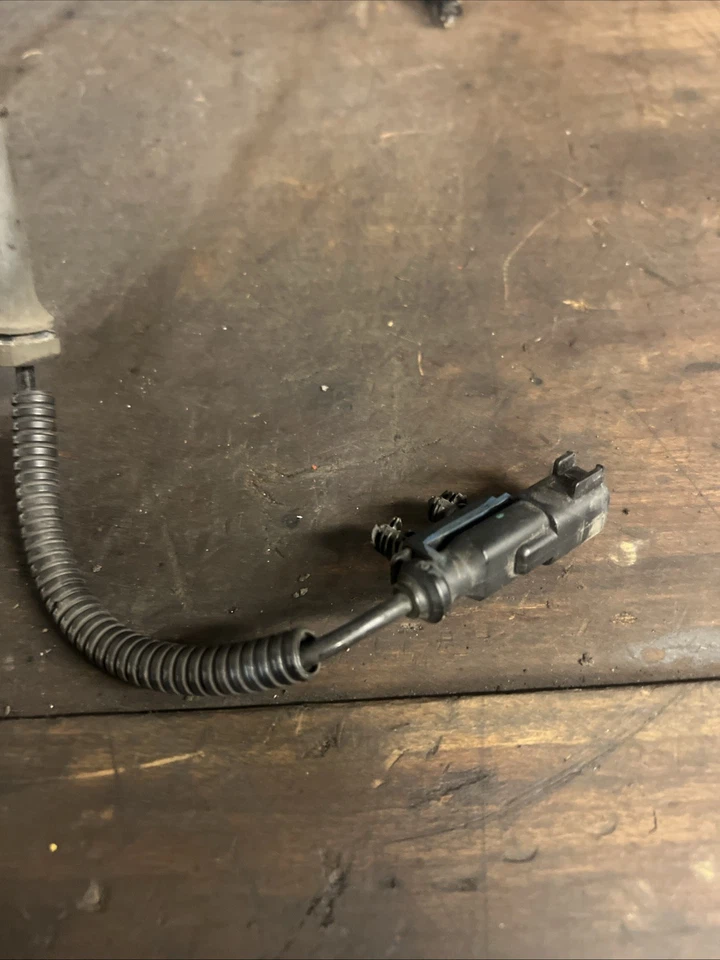 Dodge Grand Caravan 2019 sensor de velocidad de rueda delantera derecha Foto 2 de 4