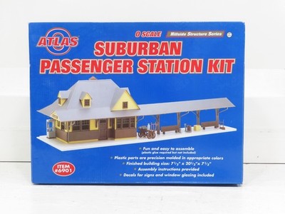 Atlas 6901 Suburban Passenger Station Kit LN 
