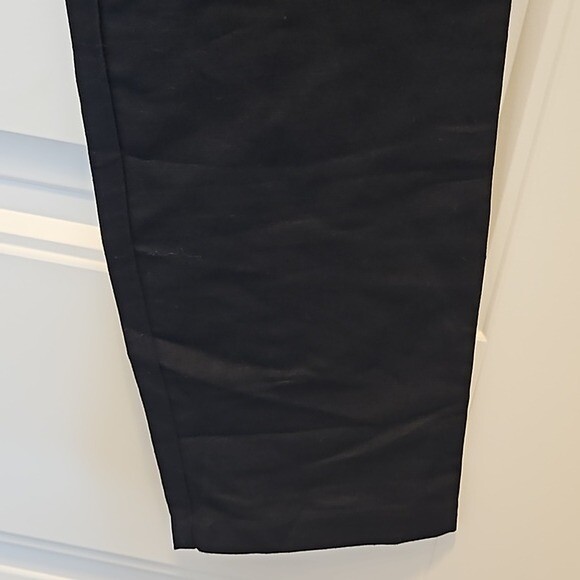 Picture 4 of 10
