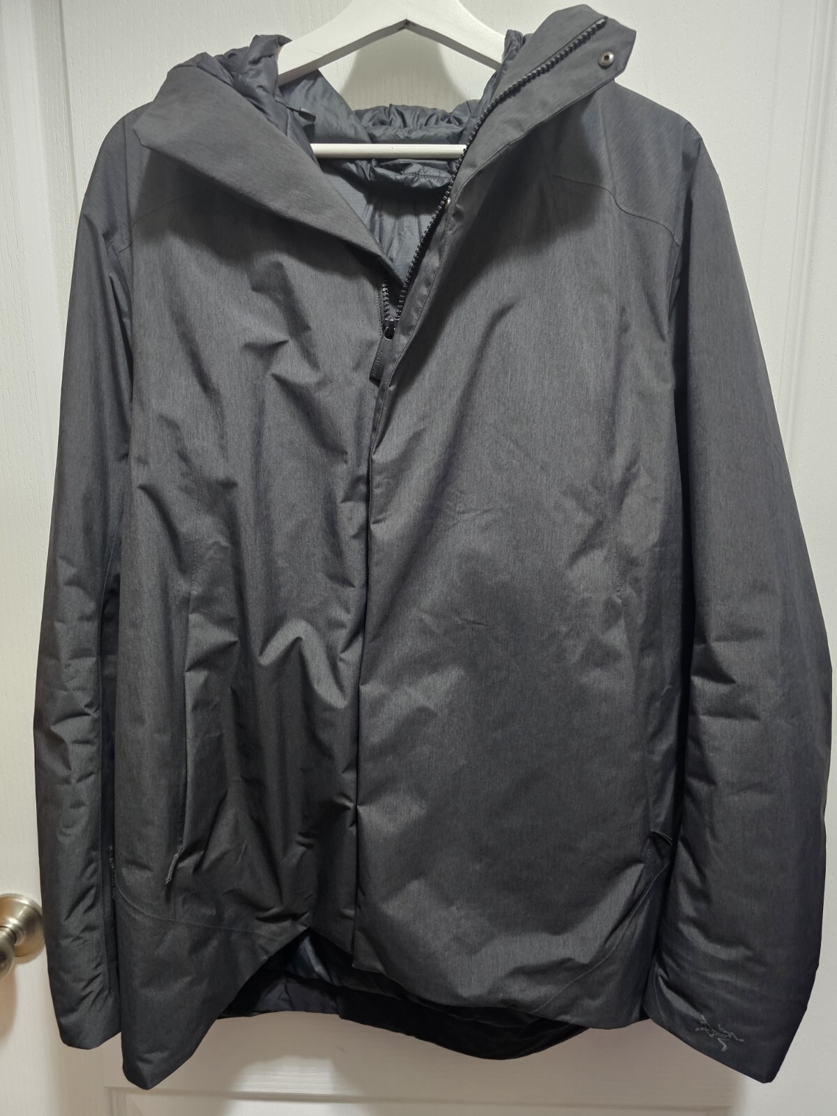 Giacca Arc'Teryx ARCTERYX Phoria nera isolata in gore tex taglia large
