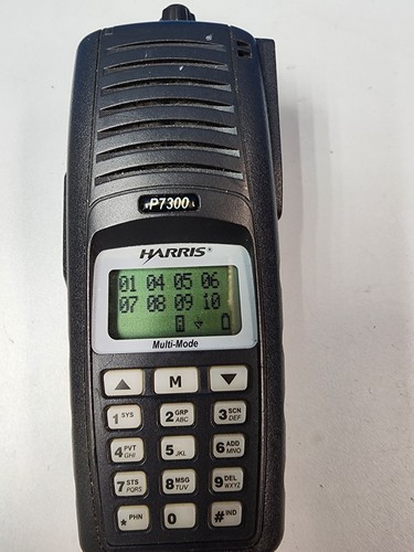 Radio Harris P7300 MAEV-T7HXX P25 7/800 MHZ TRUNKING MULTIMODE AKKU LADEGERÄT - Bild 2 von 9