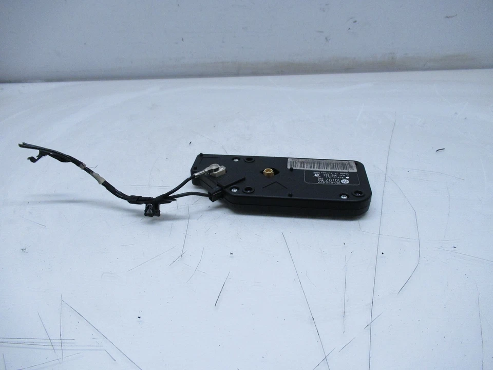 Amplificador de antena Volkswagen EOS 2007-2016 OEM Foto 2 de 4