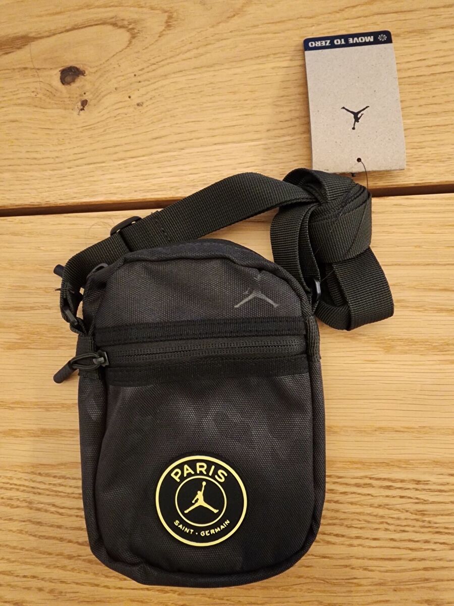 Nike Air Jordan Paris Saint Germain PSG Bag Sequoia Cross Nike Air Jordan Paris Saint Germain PSG Bag Sequoia Cross