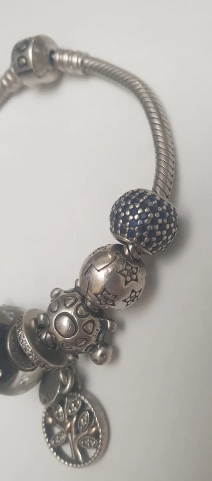 Pandora Armband mit 9 Charms aus 925er Silber ca.17cm 38 Gramm Maßiv - Bild 4 von 4