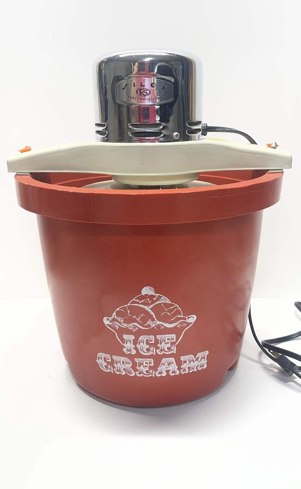 Vintage Proctor-Silex Ice Cream Maker 1970s Model 880 Works!
Opens in a new window or tab