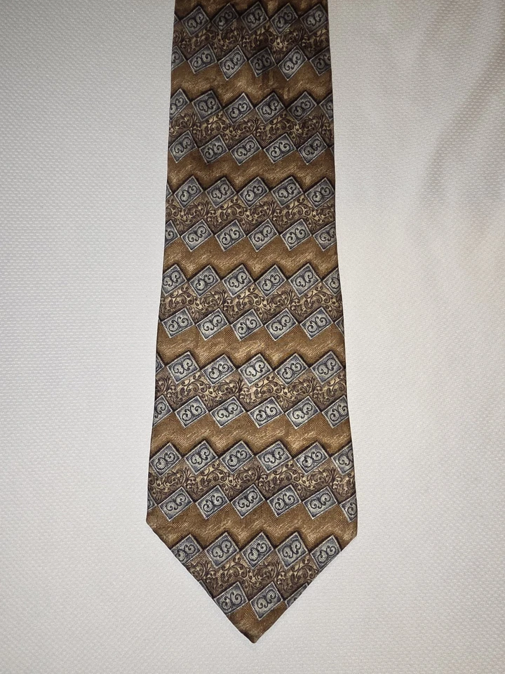 Corbata de cuello extra larga de diseñador geométrico tostado y gris seda pura importada Barrington Foto 2 de 4