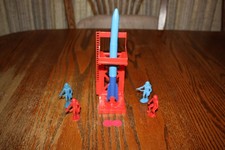Vintage MPC 3-Stage Red Missile Launcher, Blue Missile, and 4 Astronauts - Marx