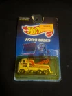 Vintage NIB Hot Wheels Workhorses Rig Wrecker