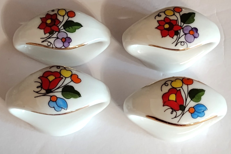 Vintag Set of 4 Kalocsa Hungarian Hand-painted Porcelain Napkin Rings