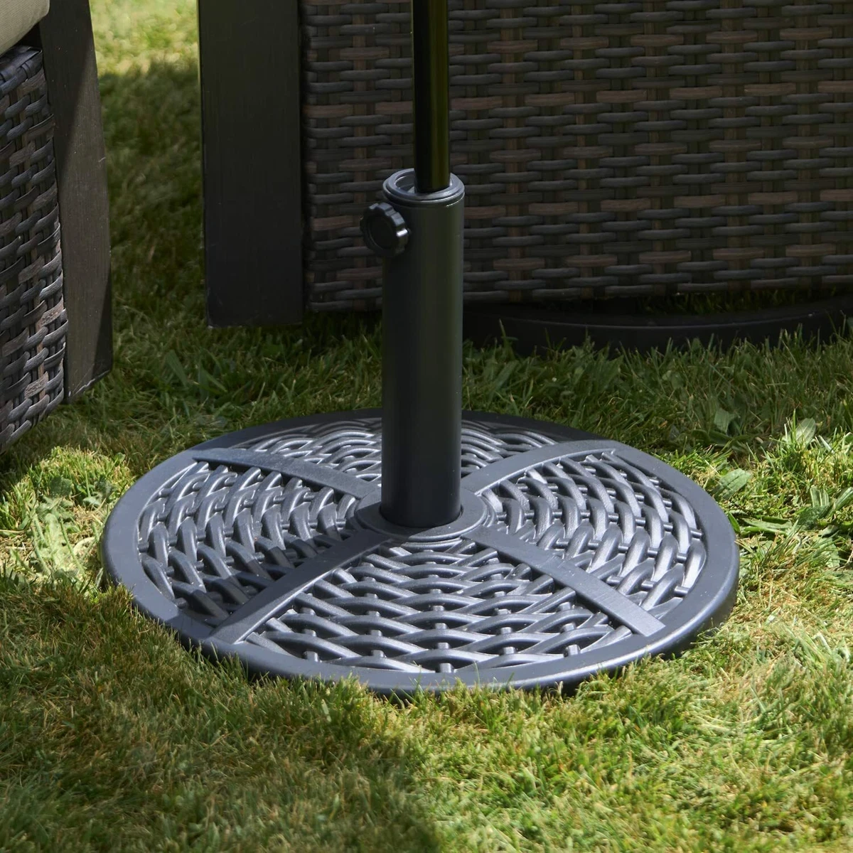 Garden umbrella base outlet