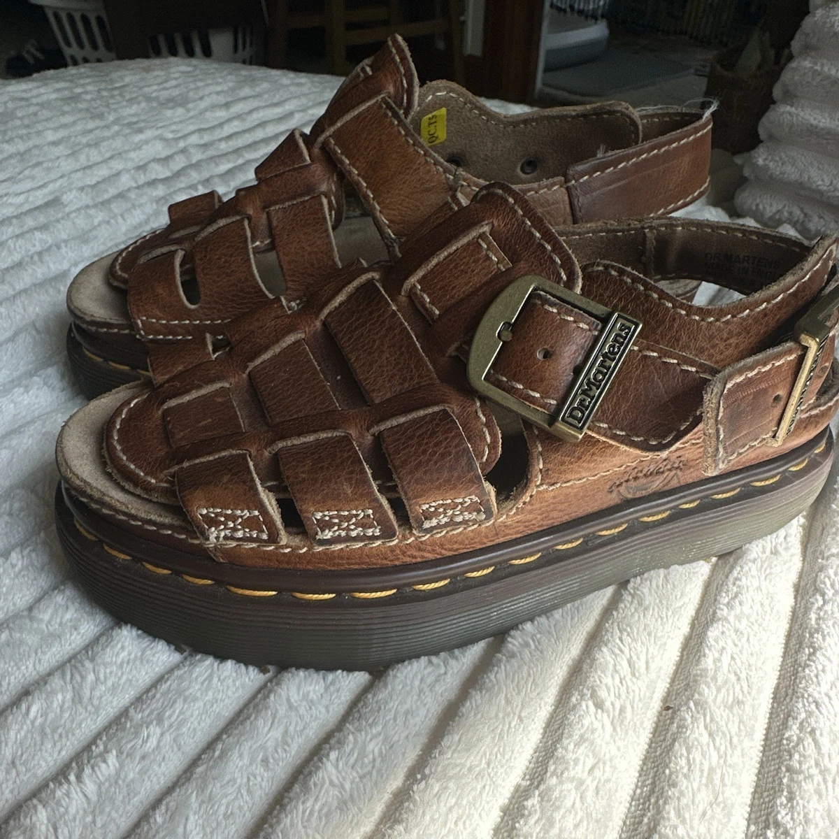 RARE Vintage  Dr. Martens Brown Leather Crisscross Platform Sandals Slides MNS 9 SOLD. Vintage 90s Dr. Martens brown sun star cut out leather  main image 3