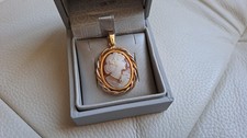 Pendentif Medaillon Camée Or 18 k carats Bijou Vintage Cameo Kamee Cammeo