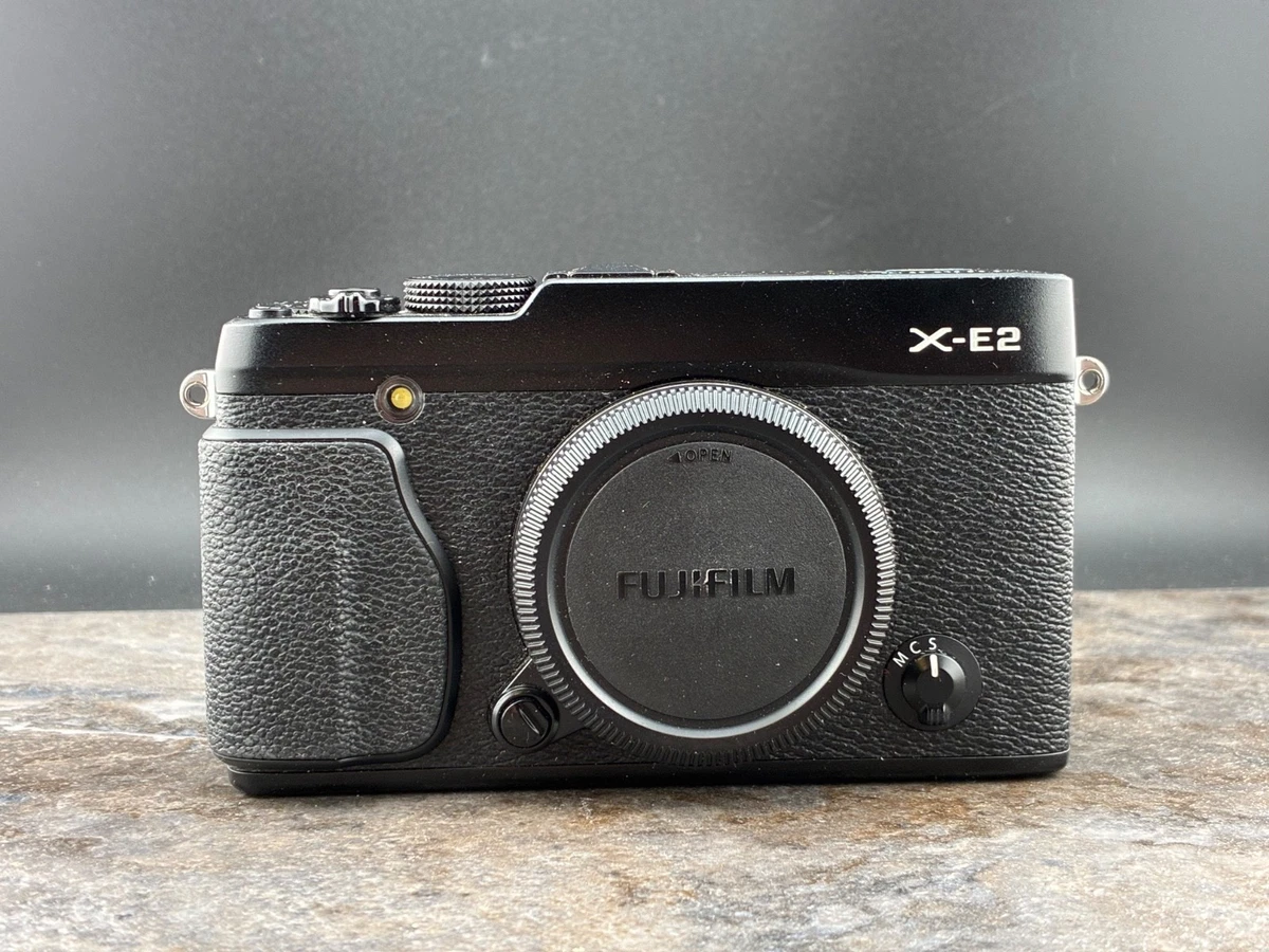 Fujifilm X100V Fotocamera Digitale Compatta 26Mp, Sensore X-Trans Cmos