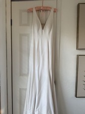 Ivory Sleeveless V-Neck A-Line Full-Length Classic Wedding Dress