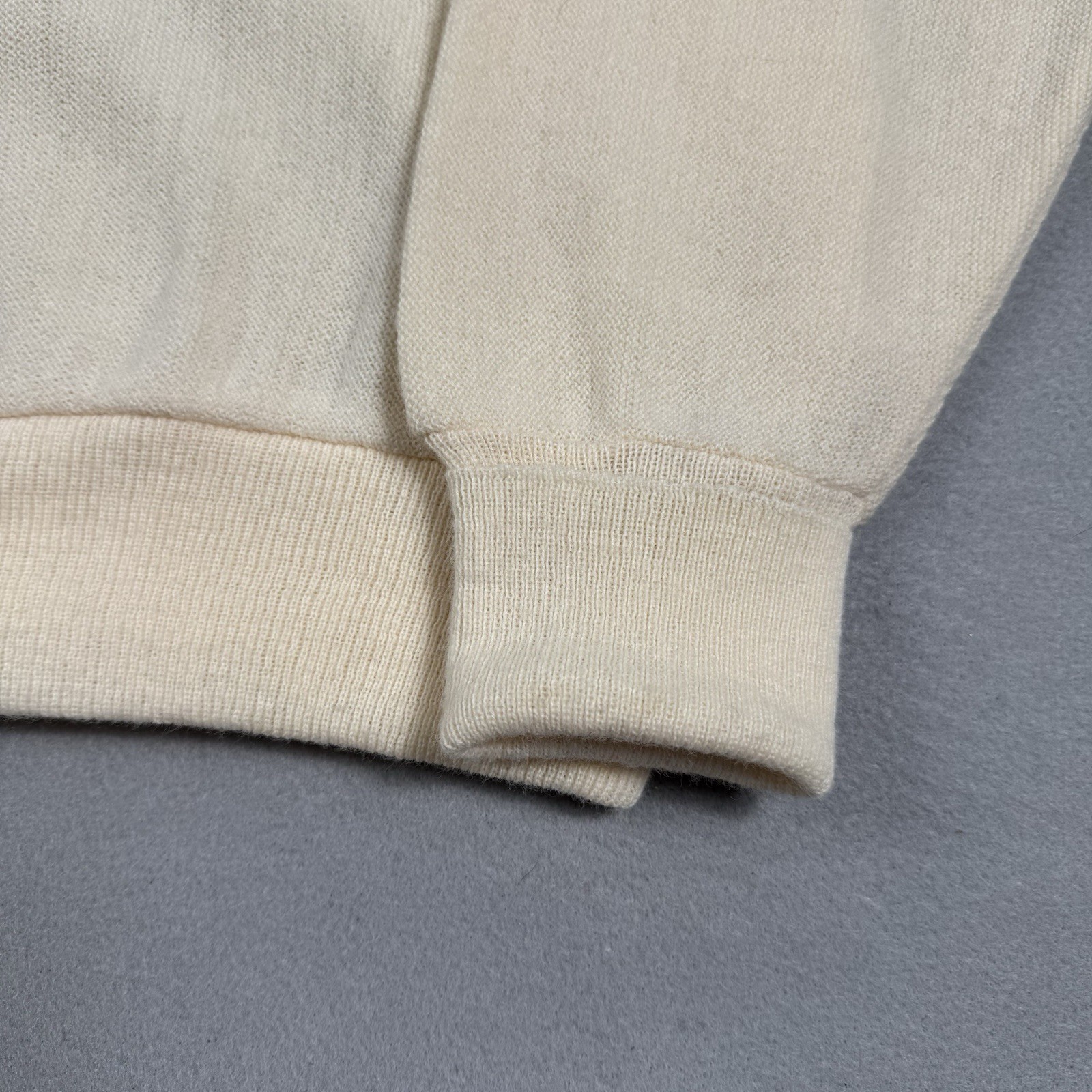 Vtg IZOD Lacoste Cardigan Sweater Mens Large Cream V-Neck Alligator USA Grandpa thumbnail 3