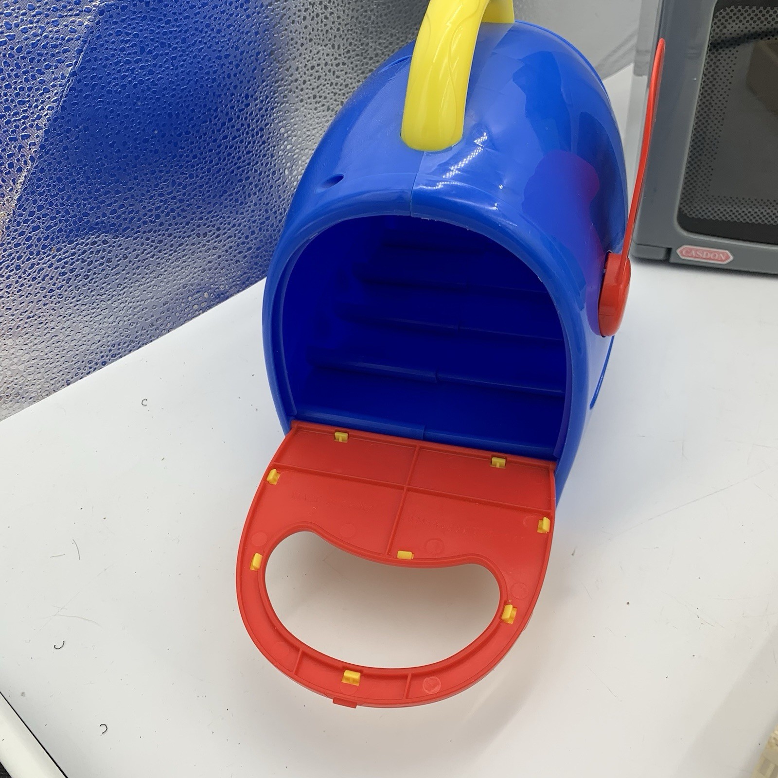 как выглядит Kitchen Store Play Lakeshore Learning Cash Register Money Microwave Mailbox READ фото