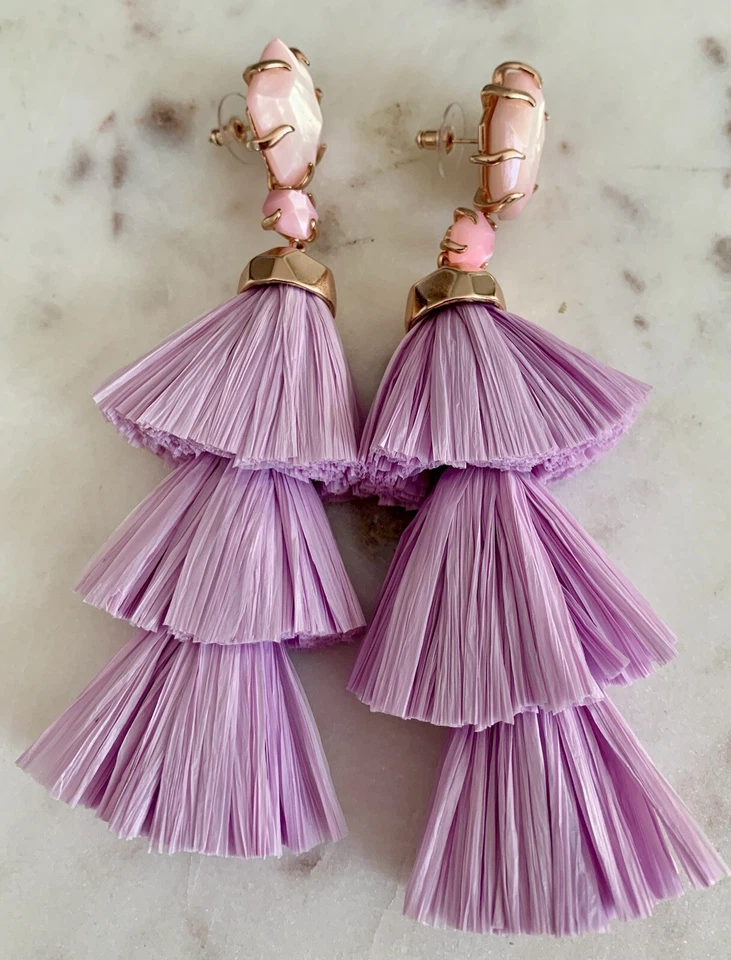 Pendientes Kendra Scott Denise Rosa Madreperla Con Rafia Lila Foto 3 de 4