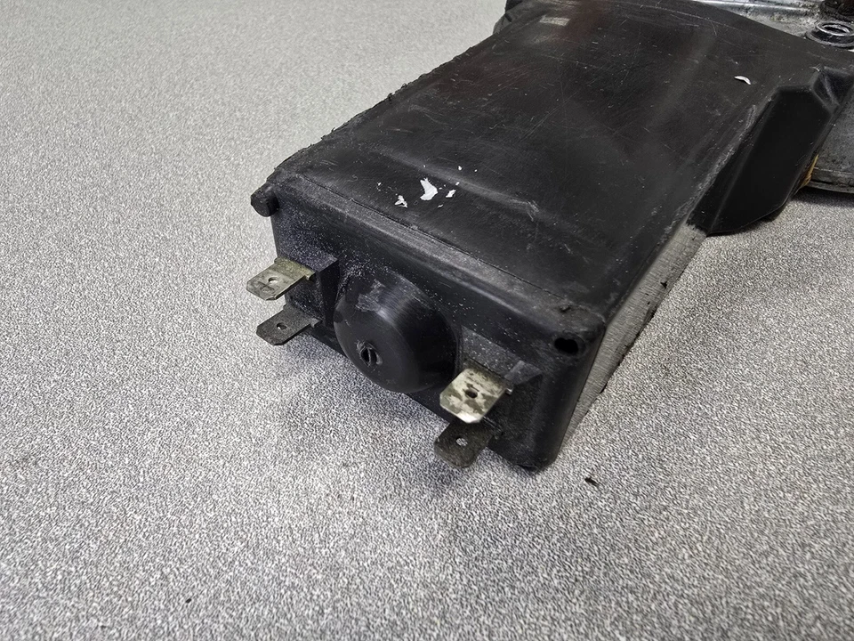 BONITO MOTOR VENTANA ELÉCTRICA PUERTA PASAJEROS PORSCHE 911 TARGA ORIGINAL USADO 74-77 #2 Foto 2 de 4