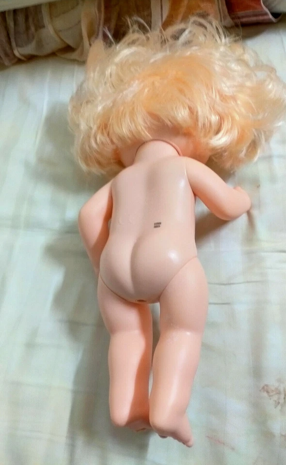 Muñeca Hasbro Baby Alive Bebé Ricas comiditas rubia Hasbro E0586 - Imagen 2 de 4