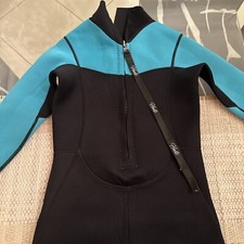 Hevto Coral I Wetsuit Youth Size 12 Black/Turquoise