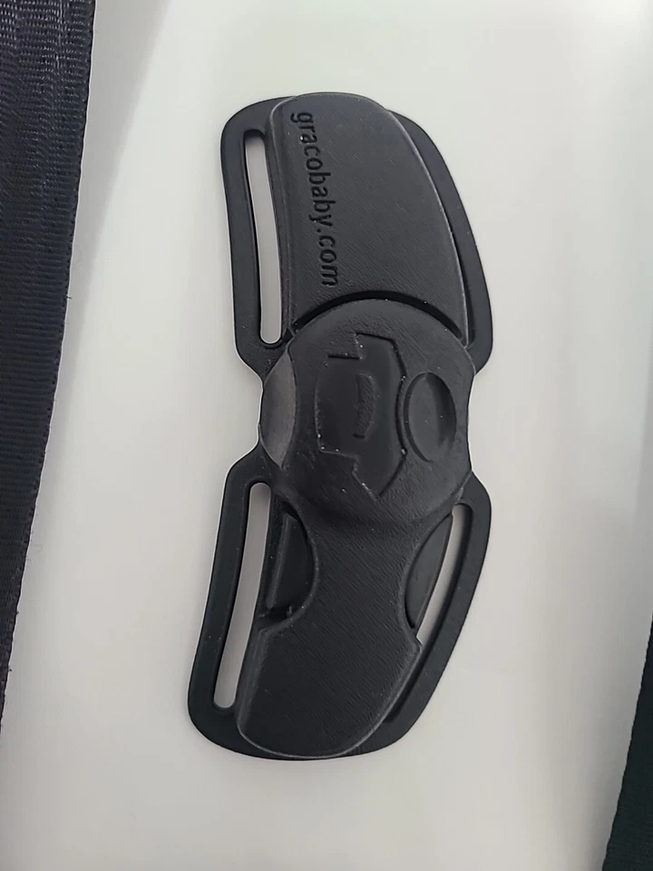 Graco Size4Me 65 Convertible Seat Belt Strap Harness Buckle Clip Replacement  - Image 3 of 4