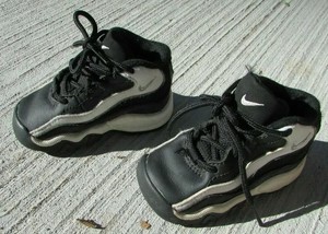 baby sneakers size 3c