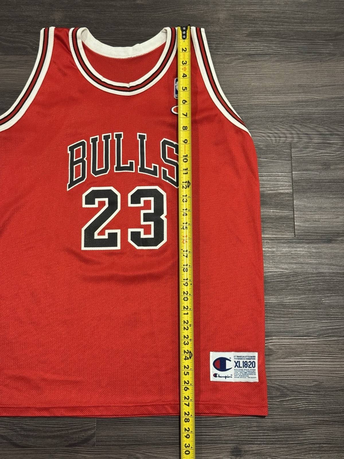 Vintage 90s Michael Jordan Chicago Bulls Champion Jer… - Gem