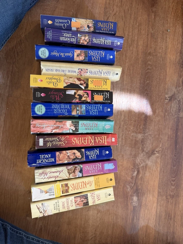 Лот из 13 книг Лизы Клейпас в мягкой обложке серия Ravenels Wallflowers Romance - Изображение 2 из 2