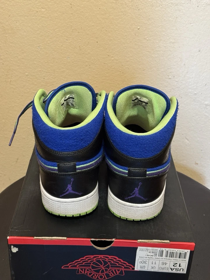 Talla 12 - Air Jordan 1 Mid Bel Air Muy Raro Foto 4 de 4