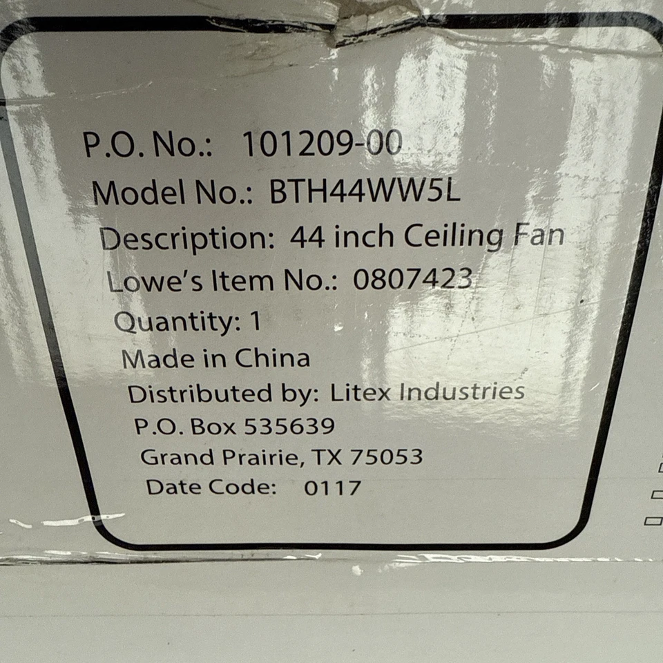 NEW Harbor Breeze Mayfield 44-in White Indoor Flush Mount Ceiling Fan With LED - Image 2 of 4