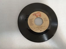 Bee Gees: Love So Right / You Stepped Into My Life, 45 RPM. B17 