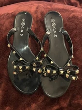 G.N.D. Women’s Sandals Size 9 Black With Studs