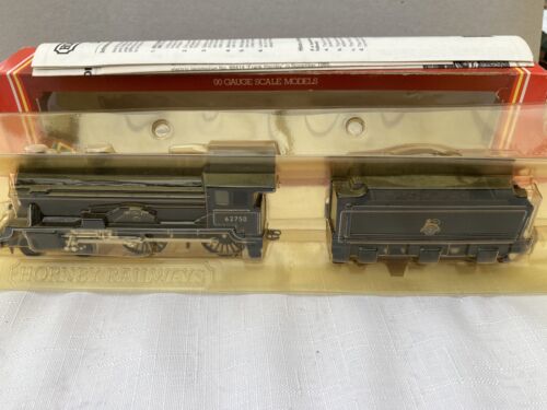Hornby Railways R860 D49/1 4-4-0 'The Pytchley' with shop-soiled box - NEW - Picture 1 of 5