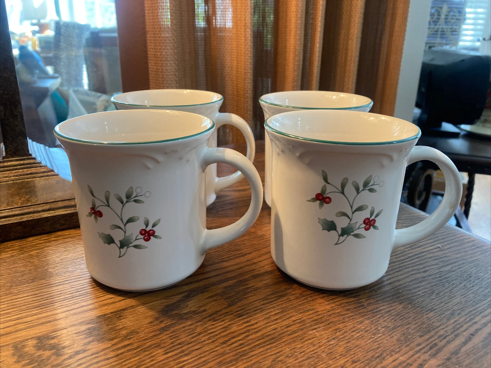 Pfaltzgraff Winterberry Mug - Thumbnail 2