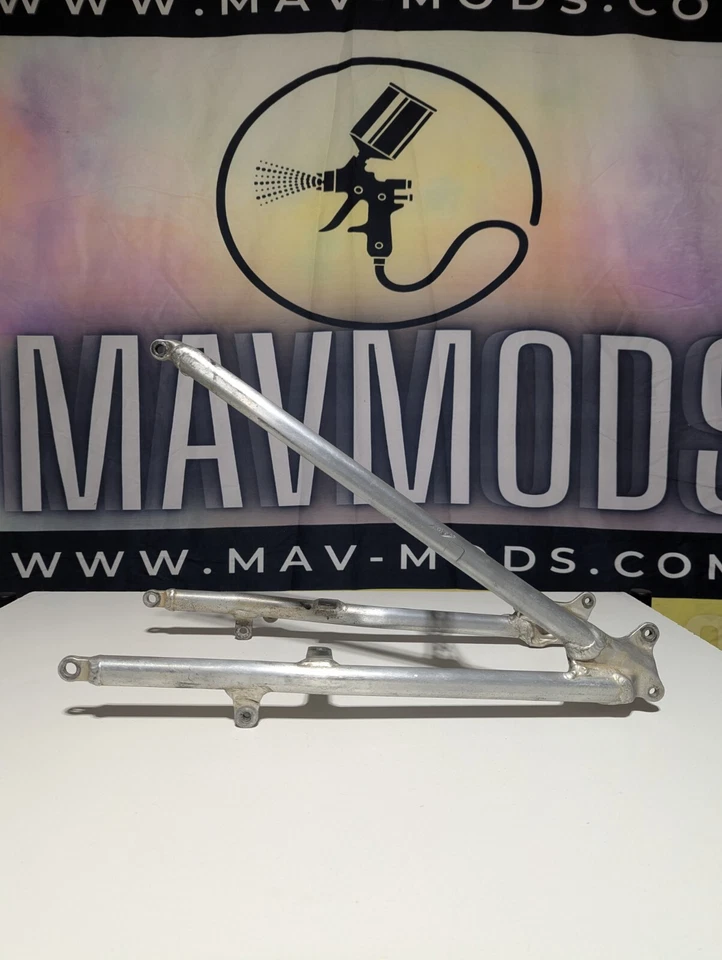 Honda CRF250R CRF 250R 2005 OEM usado subchasis recto subchasis admisión de caja de aire Foto 4 de 4